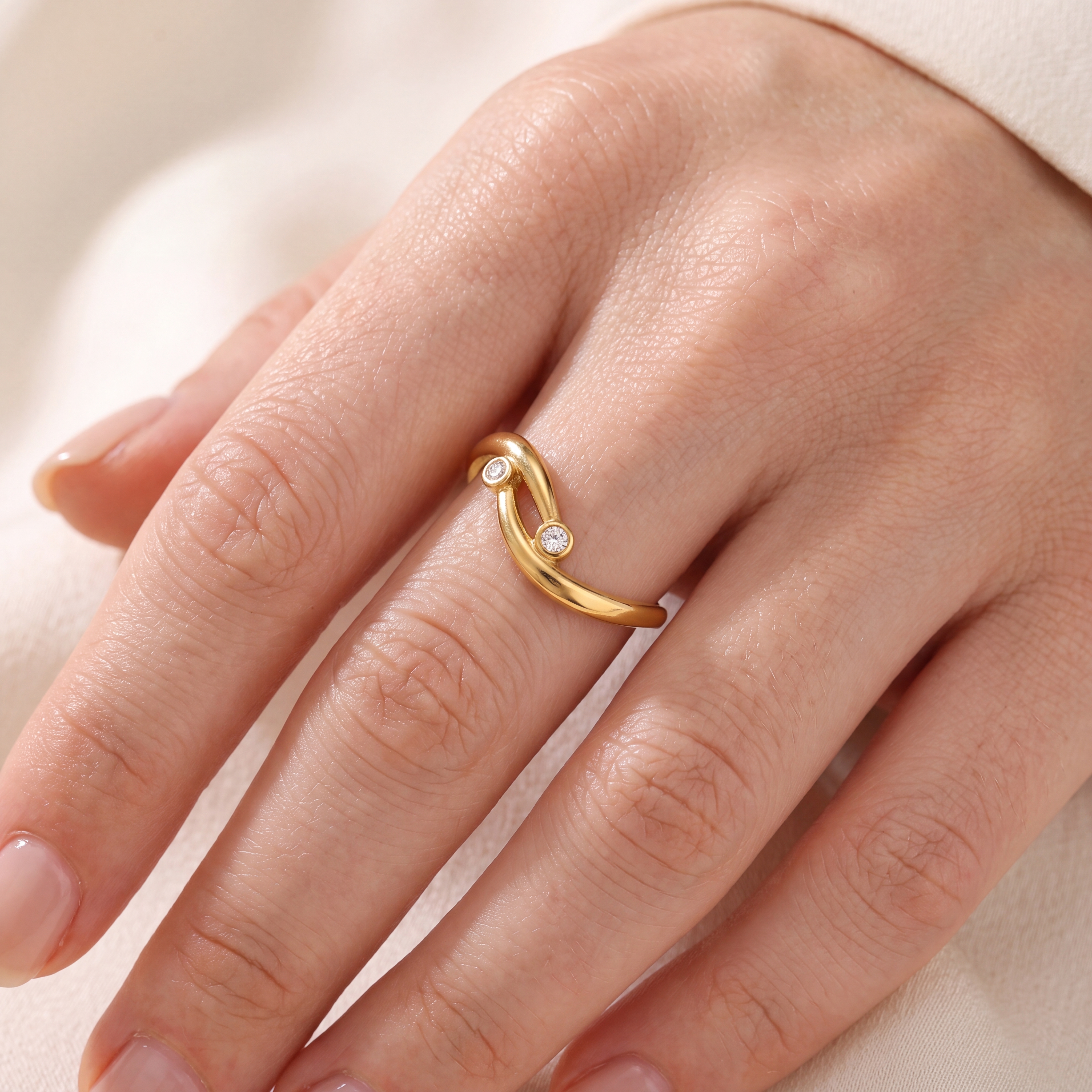 Edelstahl Ring Verstellbarer geschwungene Linien und Zirkonia