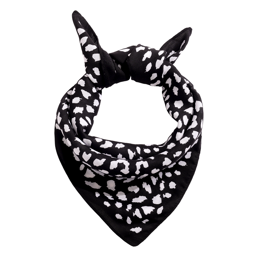 68*68cm Black And White Leopard Print Schal