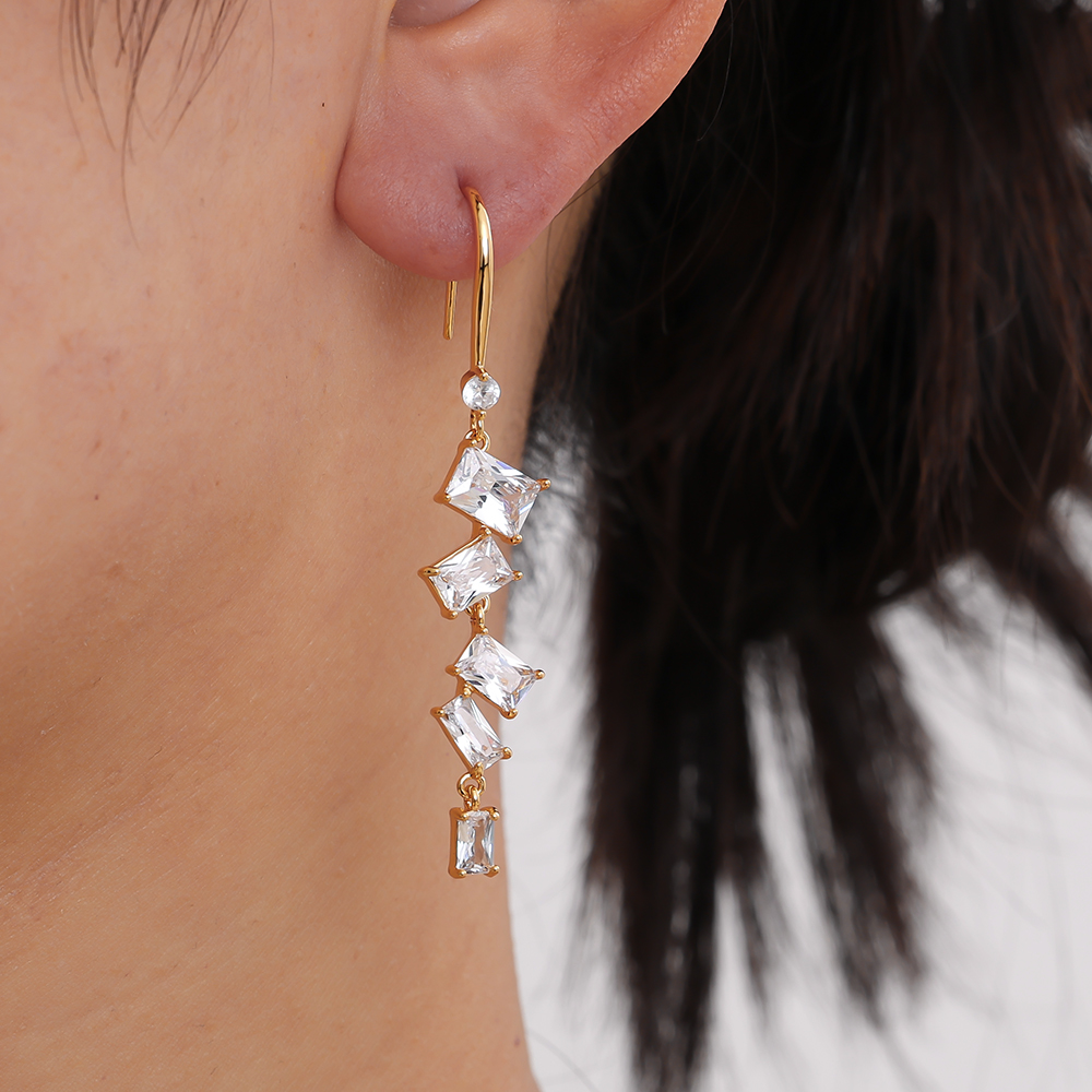 Vergoldete Ohrringe 5.5cm viele Zirkonia