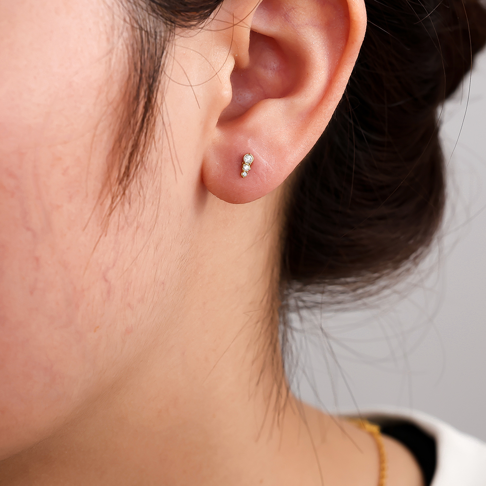Edelstahl Piercing 5mm Three Dots