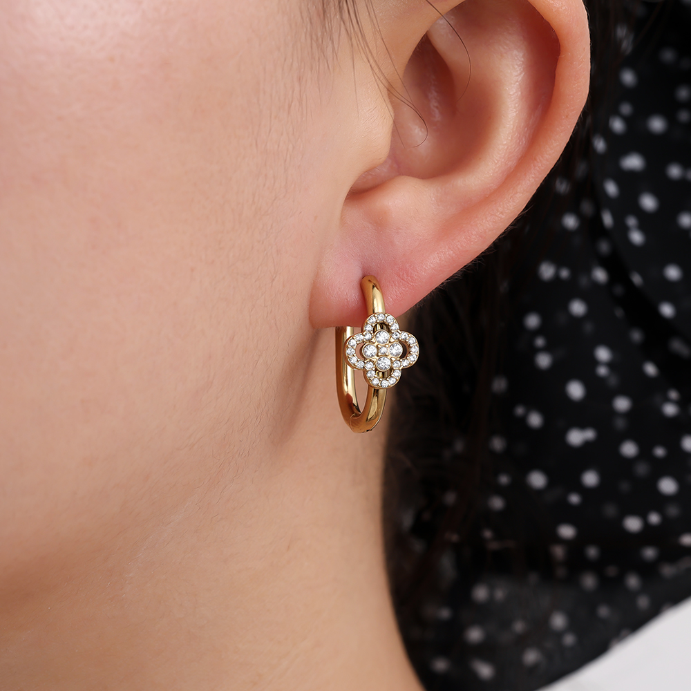 Edelstahl Ohrringe 2cm Diamond Lucky Flower In Hoop