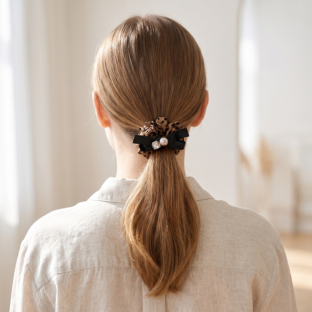 Leopardenmuster mit Schleife Scrunchie    