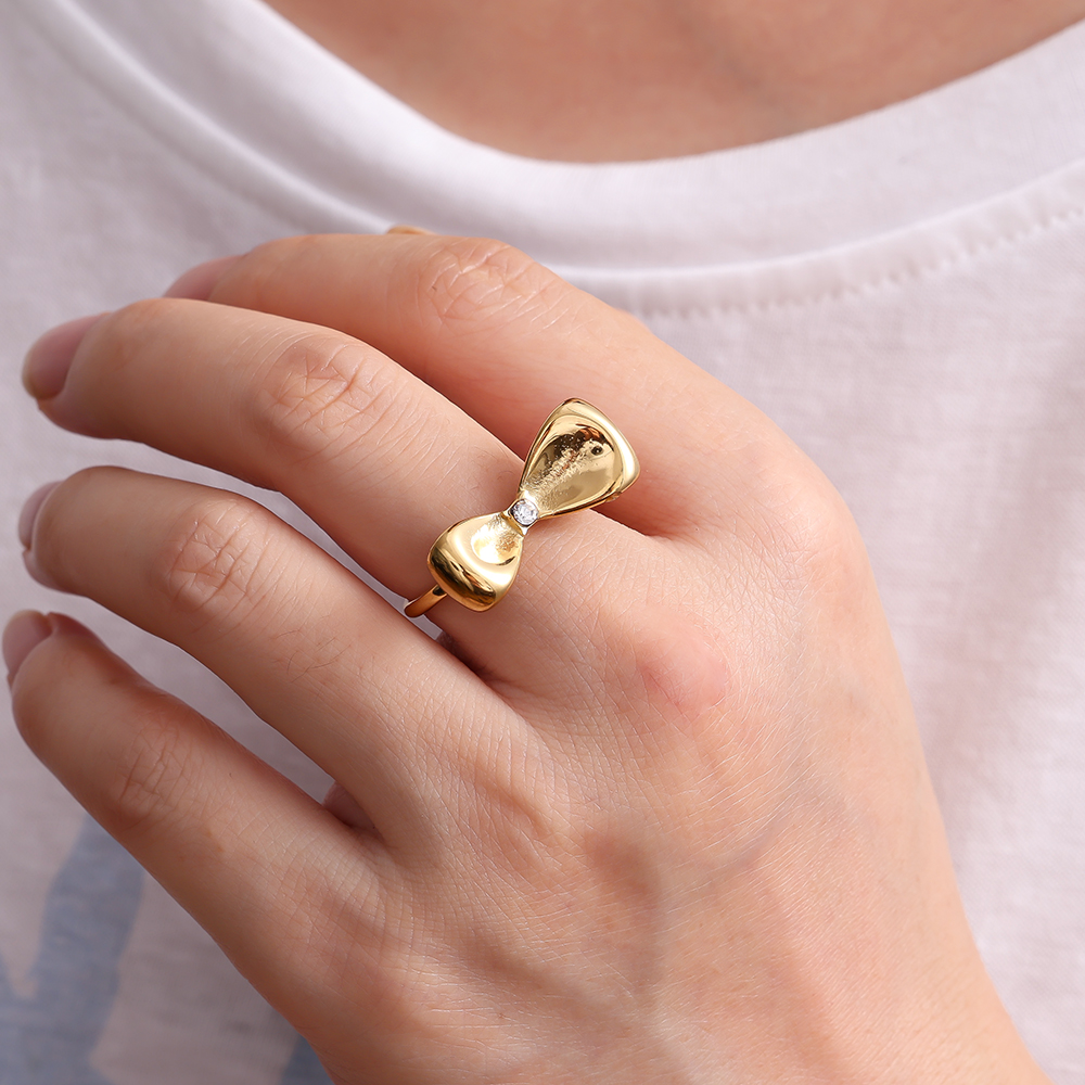 Edelstahl Ring Fine Bowtie
