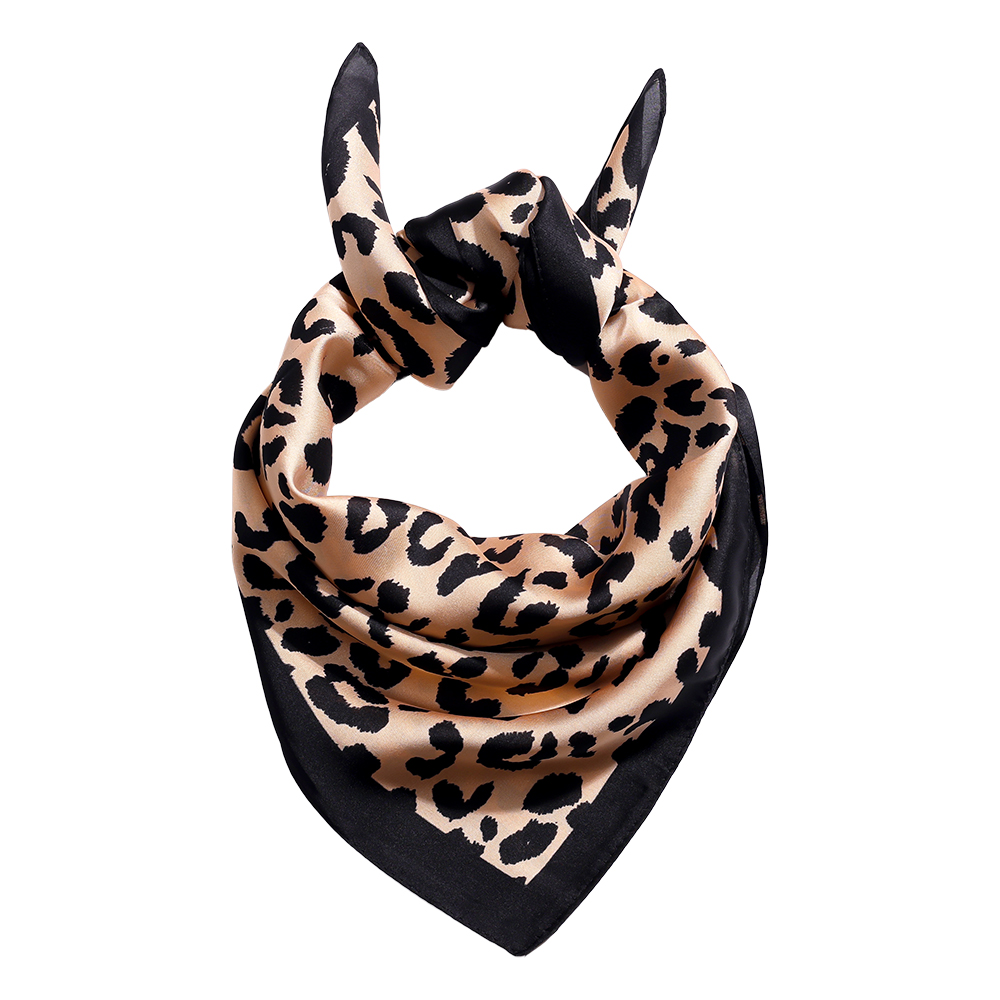 68*68cm Typical Leopard Print Schal
